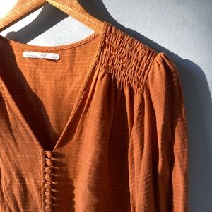 Kara Thoms Linen Blouse Top